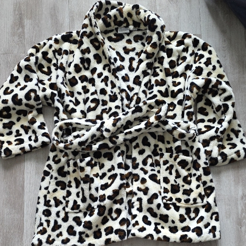 Leopard Print Women's Robe - Picture 2 of 5